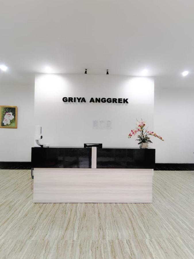 Griya Anggrek Trenggalek Exterior foto